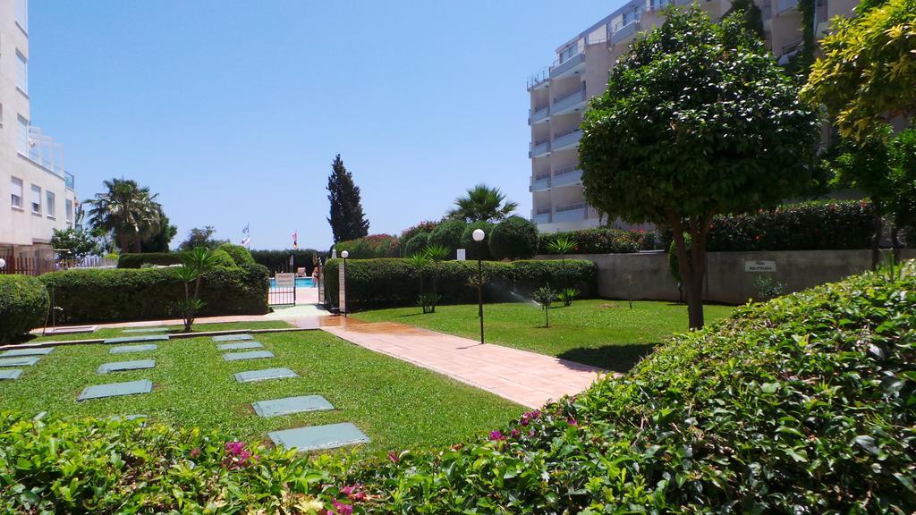 River Beach Apartments リマソール エクステリア 写真